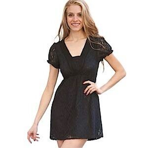 Laundry Shelli Segal Black Crochet Overlay Sheath Dress Career Cocktail